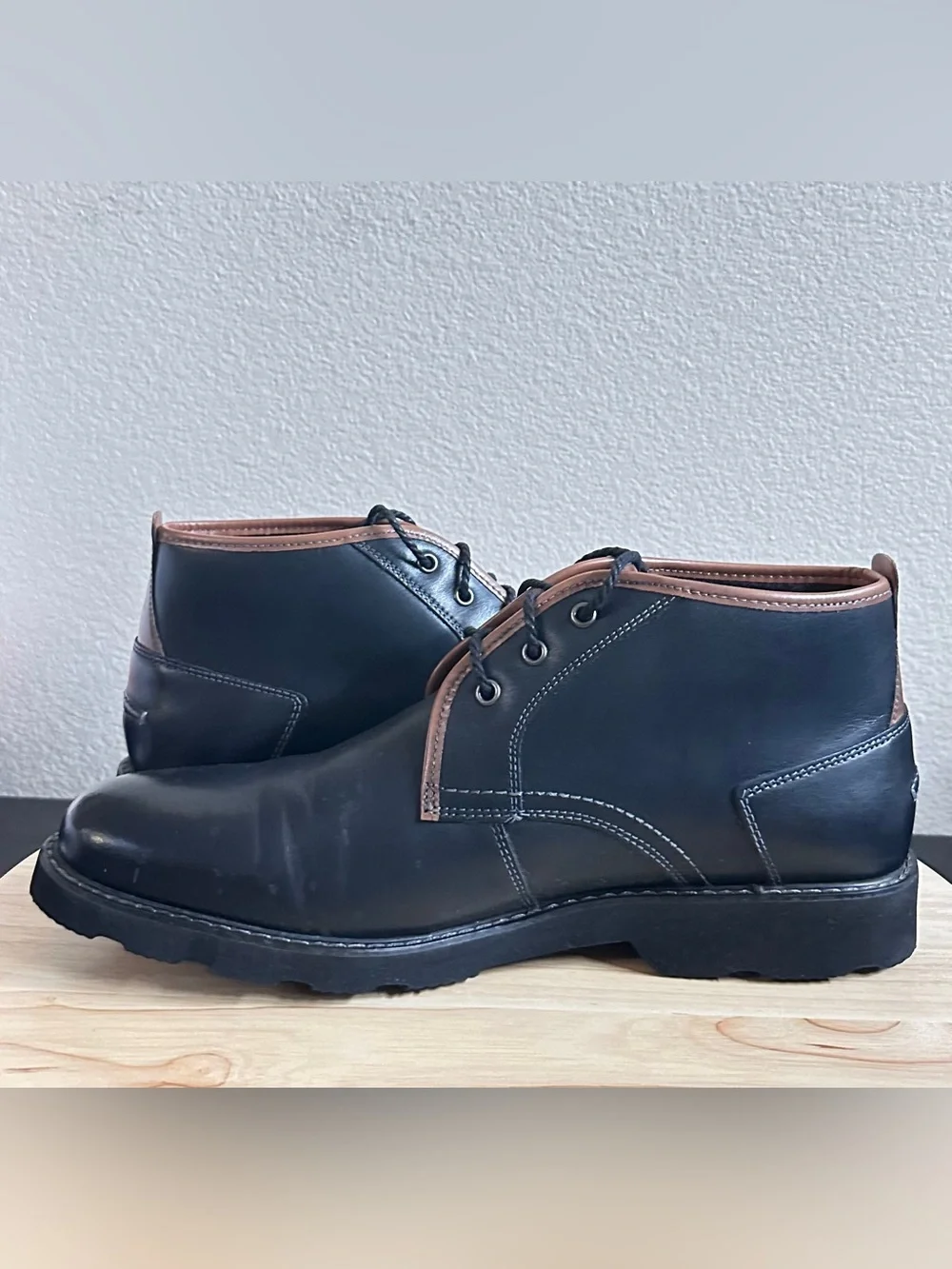 Florsheim Casey Chukka Boot 13255 Mens Black Leather Lace Up Dress Boot 9.5D
